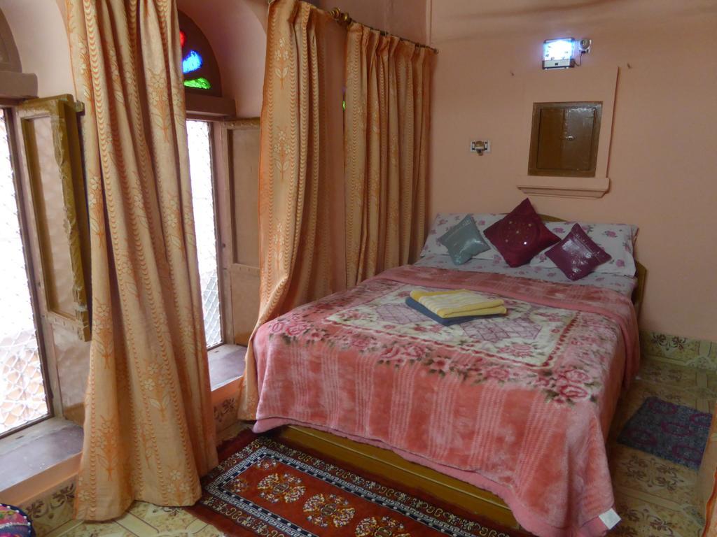 Tanisha Heritage Haweli Биканер Экстерьер фото